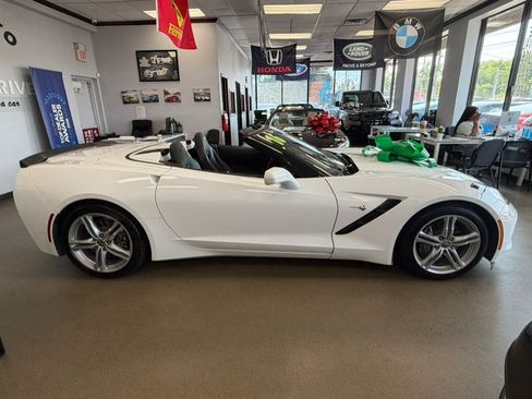 Used 2016 Chevrolet Corvette Stingray Convertible w/ 3LT Preferred Equipment Group RWD image 14