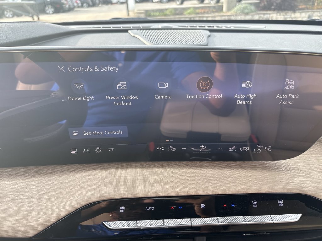 Certified 2025 Buick Enclave Preferred w/ Super Cruise Package FWD image 16