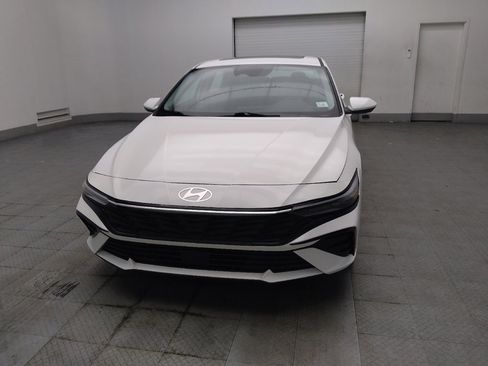 Used 2025 Hyundai Elantra SEL FWD image 15