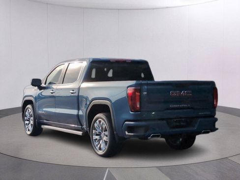 Used 2025 GMC Sierra 1500 Denali w/ Denali Reserve Package AWD/4WD image 3