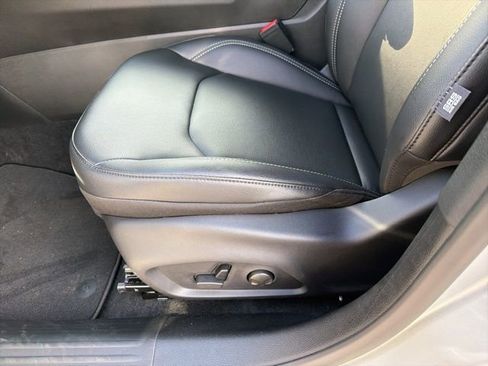 New 2026 Jeep Compass Limited image 9