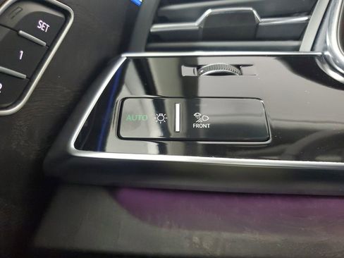 Used 2024 Audi Q7 3.0T Prestige image 36