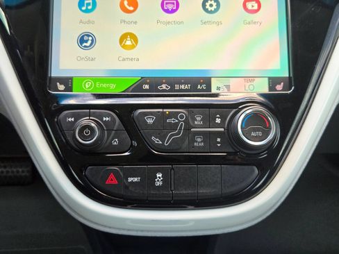 Used 2019 Chevrolet Bolt Premier w/ Infotainment Package FWD image 19