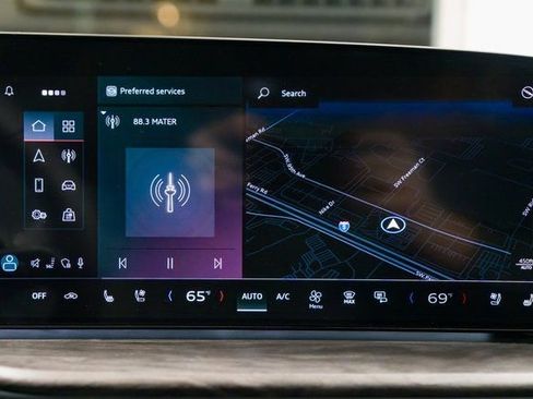 Used 2025 Audi Q5 Premium Plus image 13