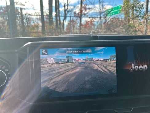 New 2026 Jeep Gladiator Sport AWD/4WD image 17