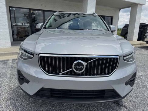 Used 2025 Volvo XC40 B5 Plus AWD/4WD image 39