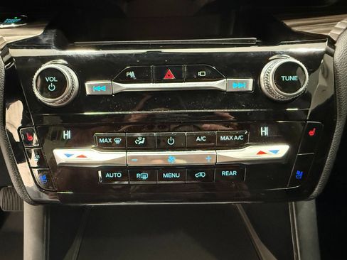 Used 2021 Ford Explorer Limited w/ Equipment Group 301A image 15