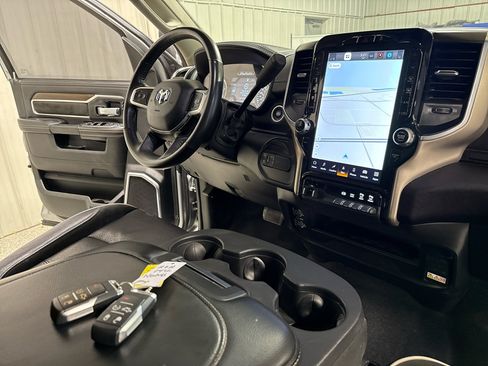 Used 2024 RAM 2500 Laramie image 18