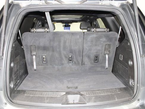 Used 2021 Chevrolet Tahoe Z71 image 18