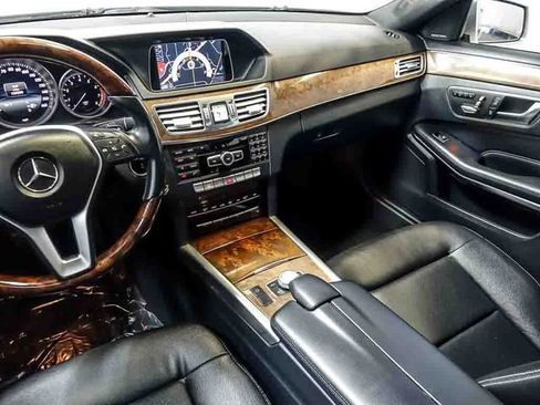 Used 2014 Mercedes-Benz E 350 4MATIC Sedan image 18