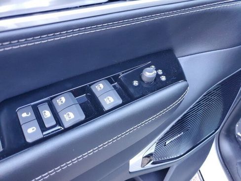 New 2026 Jeep Grand Wagoneer L Limited AWD/4WD image 11