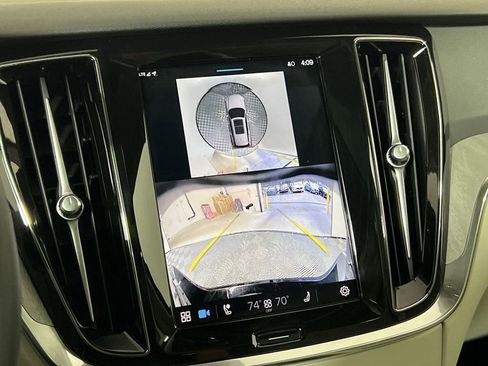Certified 2025 Volvo V60 B5 Cross Country Plus image 24