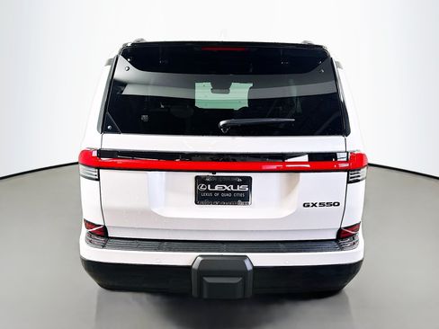 New 2026 Lexus GX 550 w/ Accessory Package (2T) AWD/4WD image 6