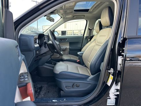 New 2025 Ford Maverick Lariat image 8