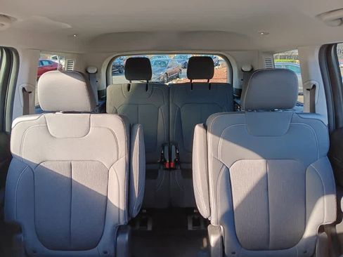 Used 2021 Jeep Grand Cherokee L Laredo w/ Luxury Tech Group I image 19