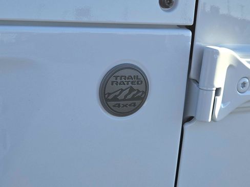 New 2026 Jeep Wrangler Unlimited Rubicon 392 w/ Quick Order Package 27X Moab AWD/4WD image 21