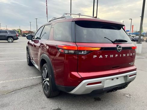 Used 2024 Nissan Pathfinder Platinum image 6