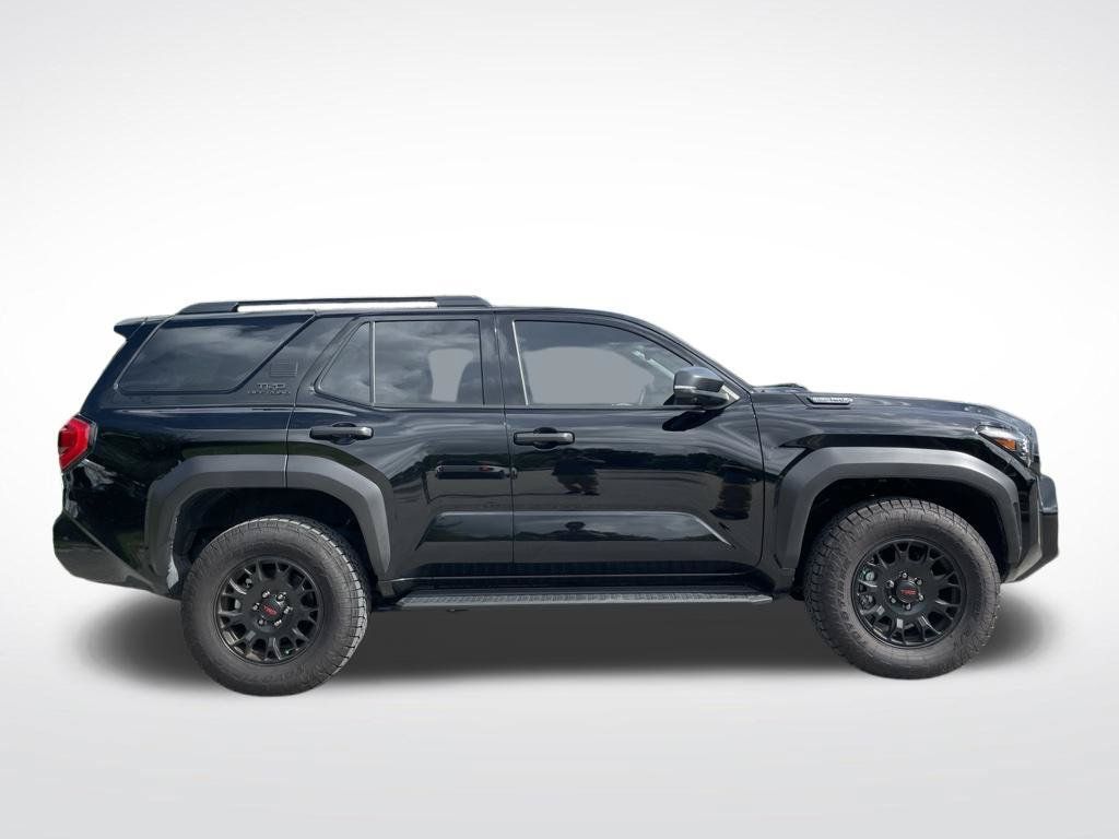 Used 2025 Toyota 4Runner TRD Off-Road Premium AWD/4WD image 4