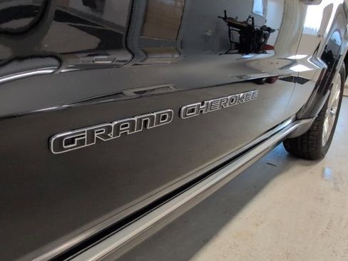 Used 2021 Jeep Grand Cherokee Summit image 10