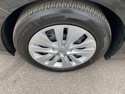 Used 2025 Nissan Sentra S image 30