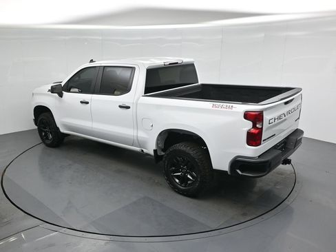 Used 2024 Chevrolet Silverado 1500 Custom Trail Boss w/ LPO, Dark Essentials Package AWD/4WD image 43