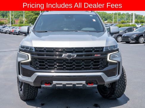 Used 2024 Chevrolet Tahoe Z71 w/ Luxury Package AWD/4WD image 2