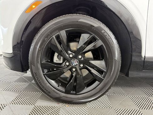 Used 2024 Buick Encore GX Sport Touring image 9