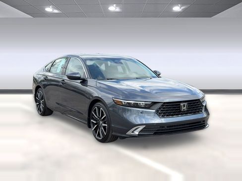 New 2026 Honda Accord Touring image 7