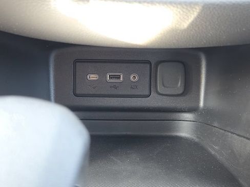 Certified 2024 Chevrolet Equinox LT FWD image 33