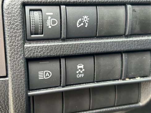 Used 2025 Toyota Tacoma SR5 image 26