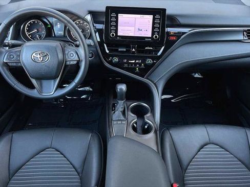 Certified 2022 Toyota Camry SE w/ Convenience Package FWD image 12