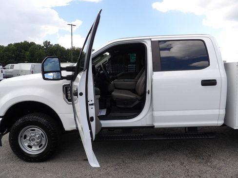 Used 2022 Ford F250 XL w/ Power Equipment Group AWD/4WD image 13