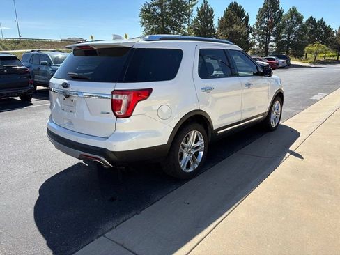Used 2016 Ford Explorer Limited w/ Equipment Group 301A AWD/4WD image 5