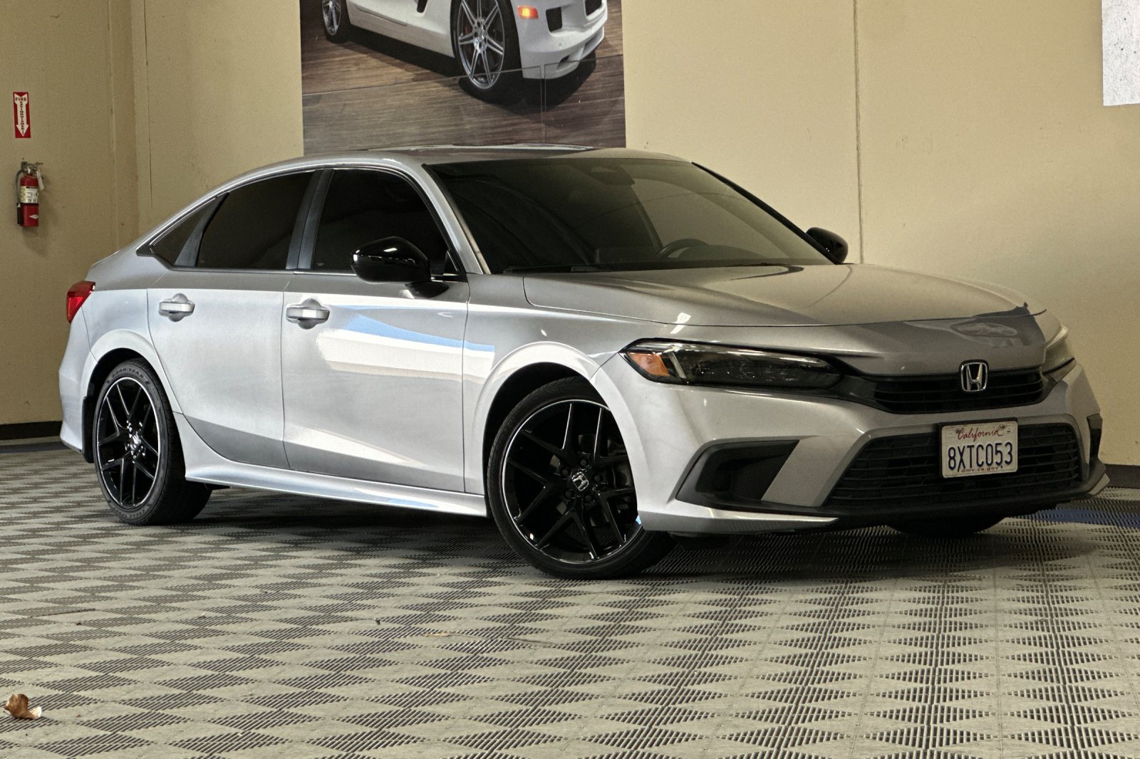 Used 2022 Honda Civic Sport image 2