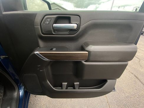 Used 2021 Chevrolet Silverado 1500 LT image 10