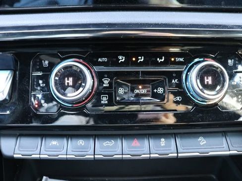 Used 2022 GMC Sierra 1500 AT4 w/ AT4 Preferred Package image 27