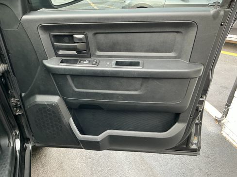 Used 2017 RAM 1500 Express w/ Black Ram 1500 Express Group image 22