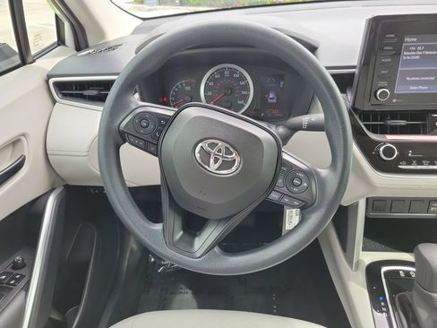Used 2022 Toyota Corolla Cross L FWD image 16