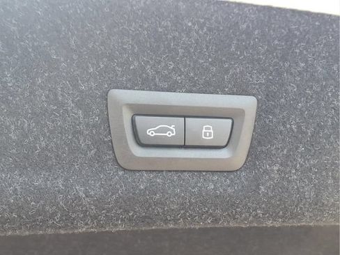 Used 2026 BMW 330i xDrive Sedan AWD/4WD image 29