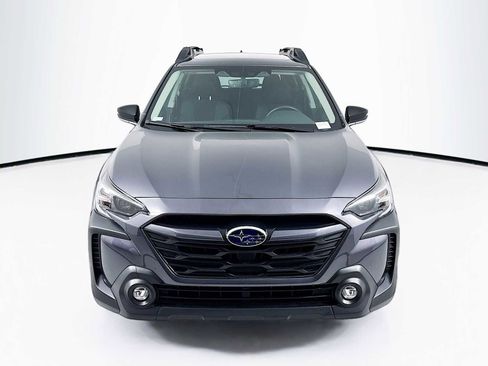 Used 2025 Subaru Outback Premium image 6
