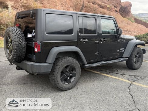 Used 2015 Jeep Wrangler Unlimited Sport w/ Quick Order Package 24S AWD/4WD image 8