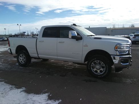 Used 2024 RAM 2500 Laramie w/ Safety Group image 4