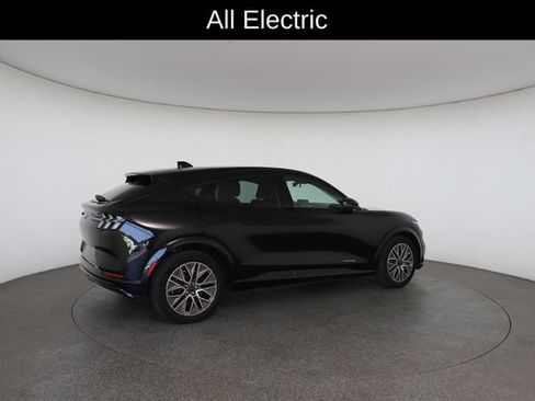 Used 2024 Ford Mustang Mach-E Premium AWD/4WD image 19