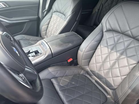 Used 2025 BMW X5 xDrive40i w/ M Sport Package AWD/4WD image 20