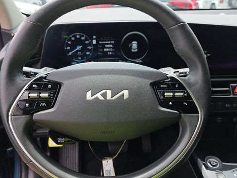 Used 2024 Kia Niro Wind w/ Wind Preserve Package FWD image 13