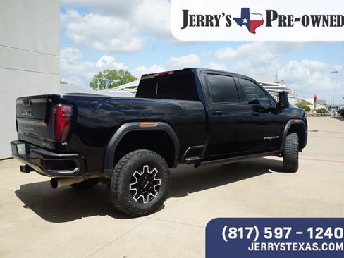 Used 2024 GMC Sierra 2500 AT4X AWD/4WD image 5