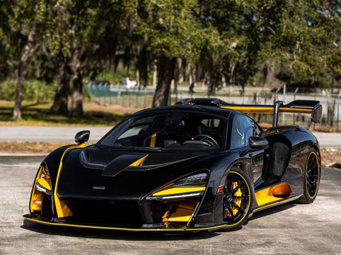 Used 2019 McLaren Senna image 3