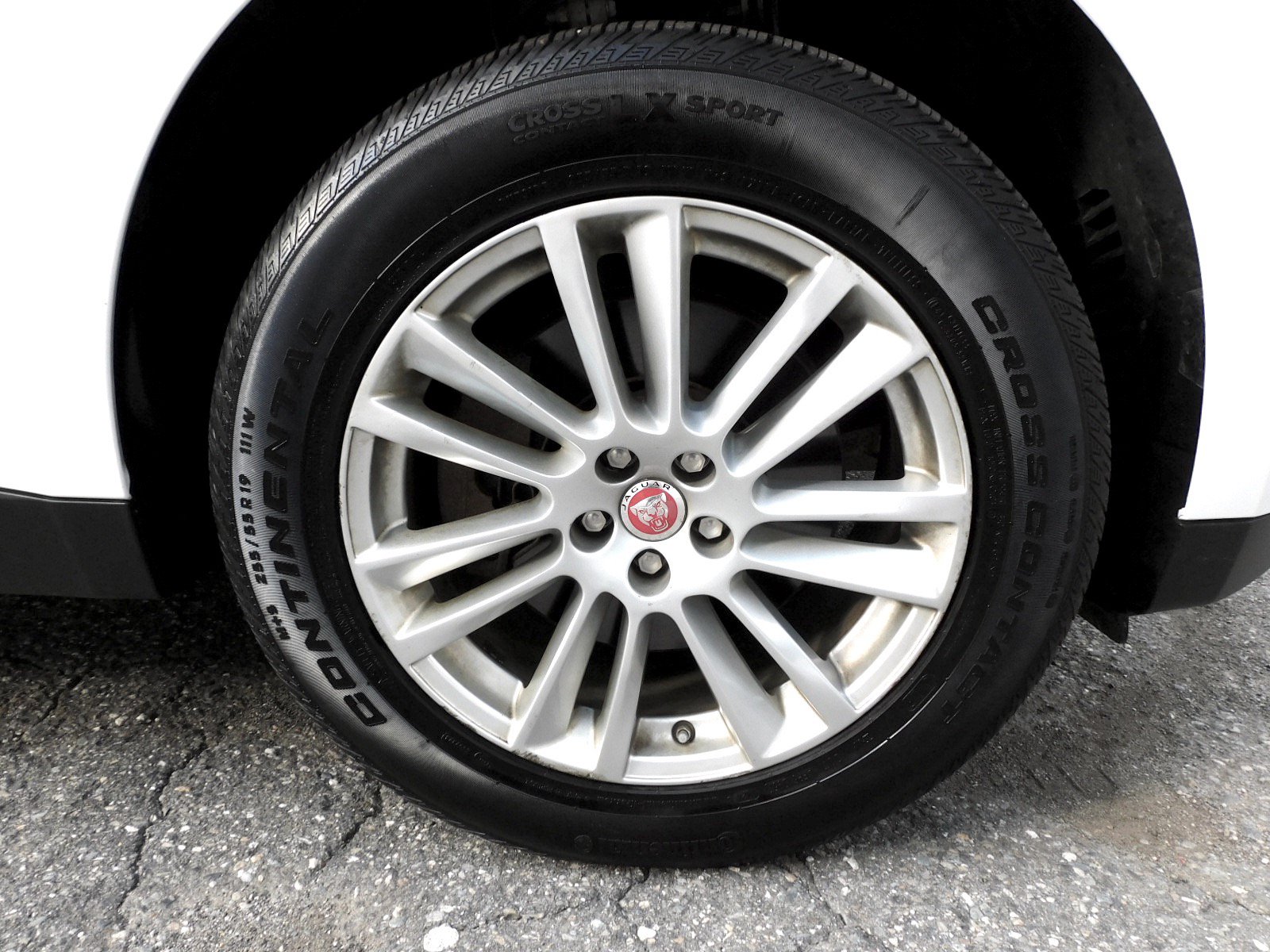 Used 2020 Jaguar F-PACE Prestige AWD/4WD image 23