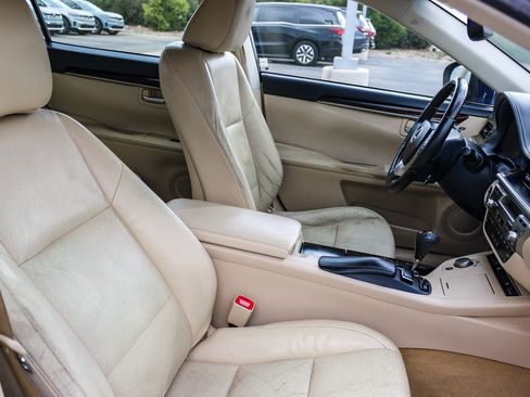 Used 2014 Lexus ES 350 image 18