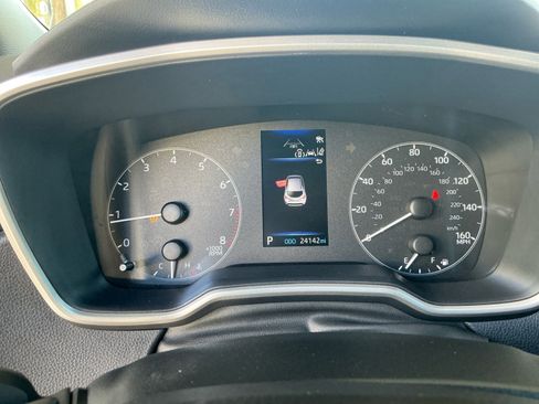 Certified 2024 Toyota Corolla SE image 10